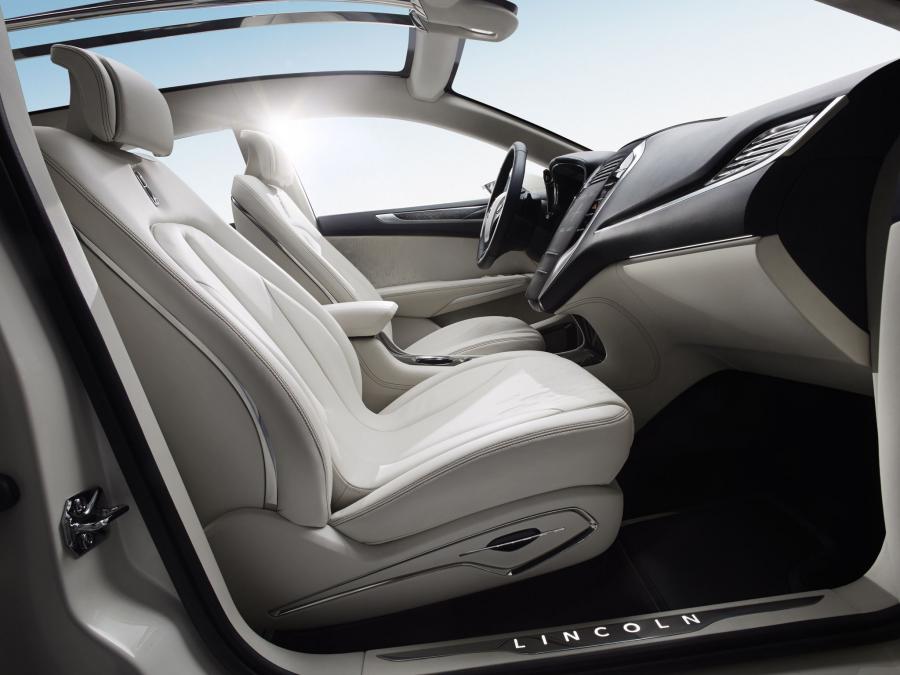  Lincoln MKC Concept 2013 года  (фото 31 из 39)